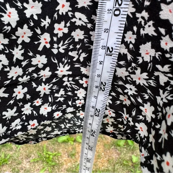 PEACOCKS Black Floral Blouse Size 12 - Picture 11 of 12